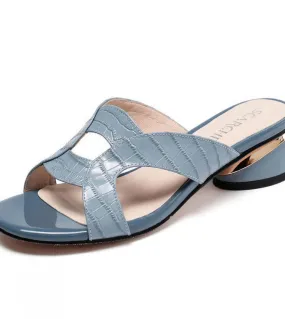 2022 Pantofole da donna eleganti della nuova estate Sandali a punta aperta Moda comode pompe Abito da donna Scarpe con tacchi al