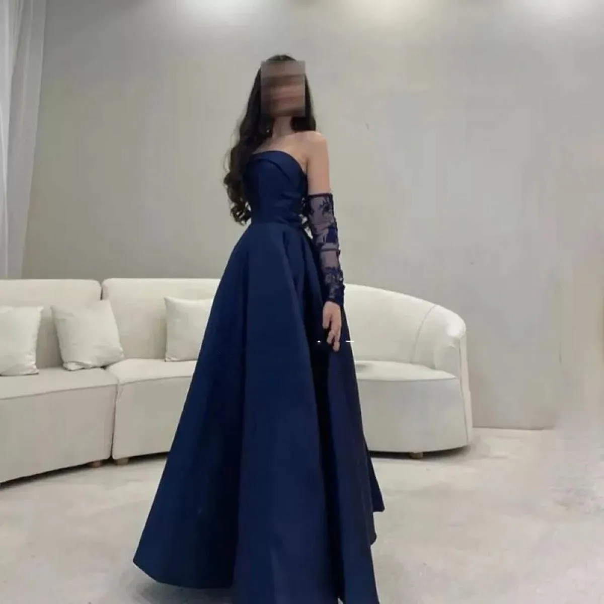 Abiti da ballo con maniche in pizzo blu navy Abiti da donna 2023 con spalle scoperte Abito da sera formale in raso Arabia Saudit