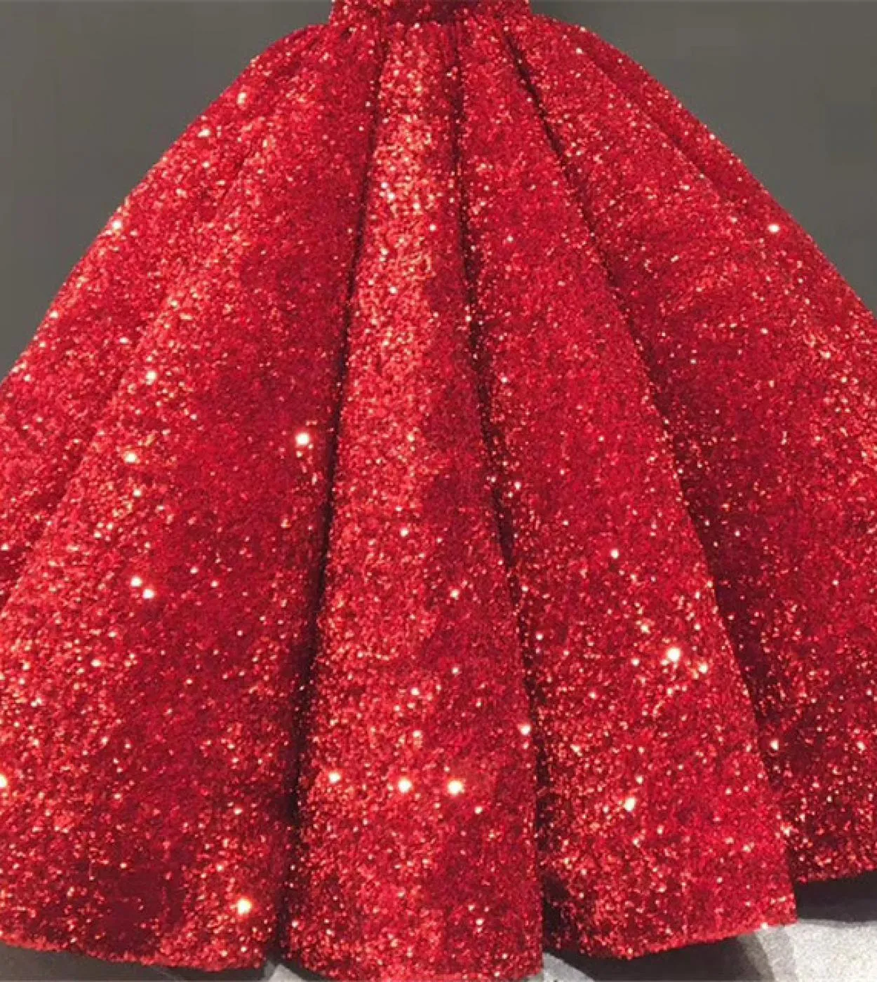 Abiti da sposa Dubai di lusso con paillettes rosso vino Abiti da sposa maniche lunghe con scollo a V Sparkle Ha2348 Dres da spos