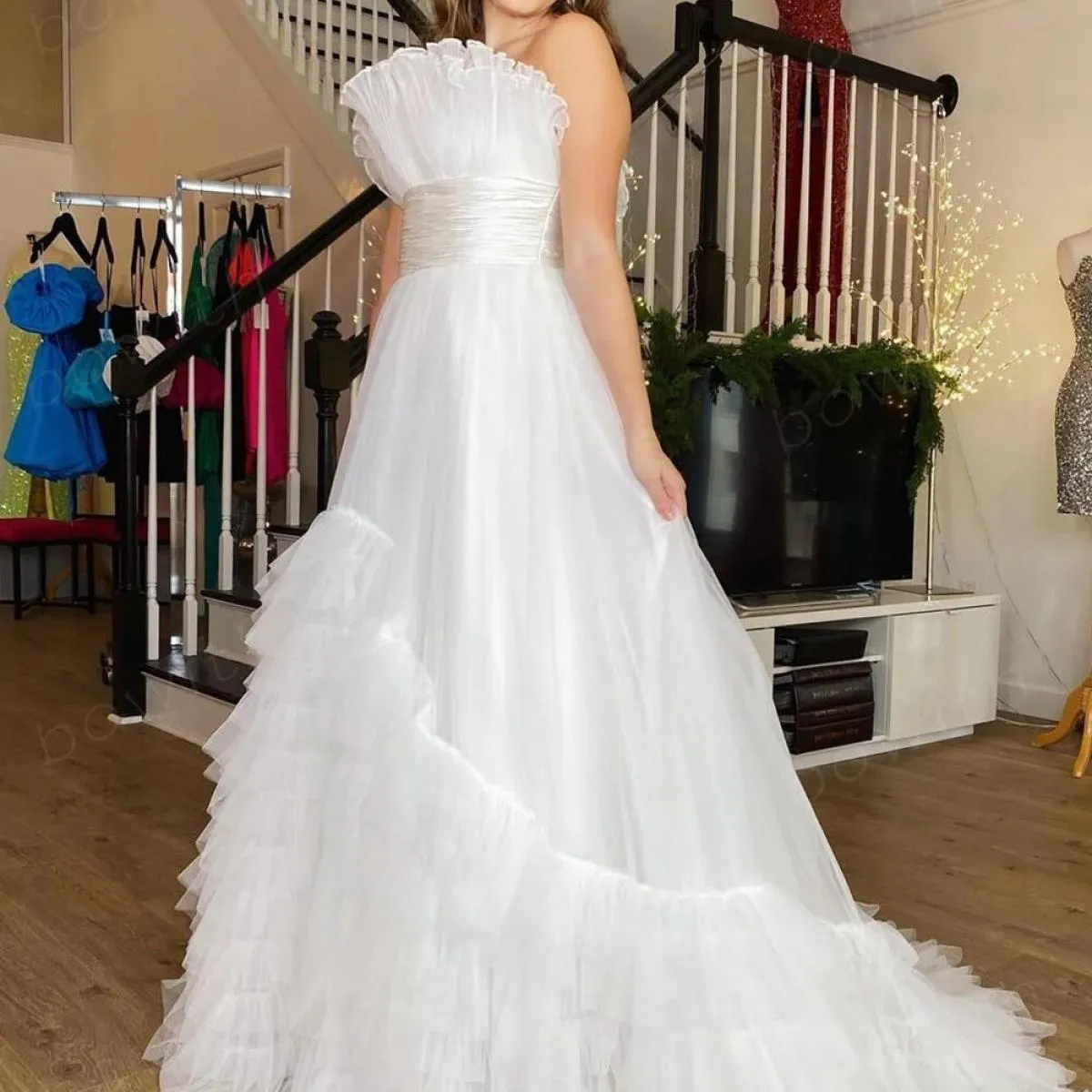 Bowith Avorio Prom Dress 2023 Una linea di abiti da sera del partito Abito di lusso per la festa di gala Strati a strati Abiti d